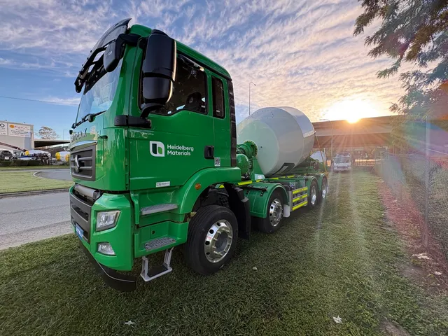 Heidelberg Materials Sitrak with Cesco mixer bowl at sunrise