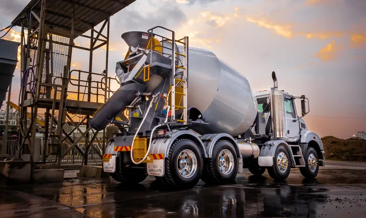 Load Master transit mixer