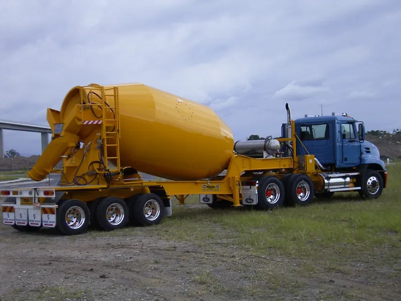 Cesco Supa Maxi 11m³ semi-trailer mixer behind a prime mover
